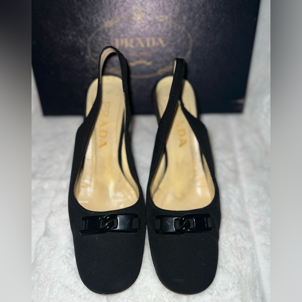 PRADA Canvas Slingback pumps black,